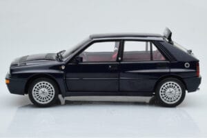 Lancia Delta HF Integrale Club Italia Blau Kyosho 1:18 08343SC Metall — Bild 5 von 8