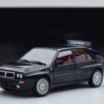 Lancia Delta HF Integrale Club Italia Blau Kyosho 1:18 - image 8 of 8
