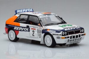 Lancia Delta HF Integrale Evoluzione #2 C. Sainz / L. Moya Tour de Corse 1993 Kyosho 1:18 08348J Metall — Bild 5 von 9