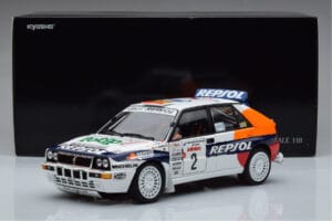 Lancia Delta HF Integrale Evoluzione #2 C. Sainz / L. Moya Tour de Corse 1993 Kyosho 1:18 08348J Metall — Bild 9 von 9