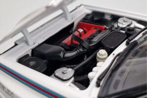 Lancia Delta HF Integrale Evoluzione Test Car Kyosho 1:18 08348G Metall — Bild 8 von 9