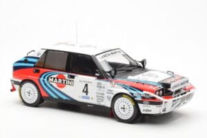 Lancia Delta Integrale 16V #4 A. Fiorio Rally Safari 1990 IXO 1:18 18RMC139B Metall — Bild 4 von 6