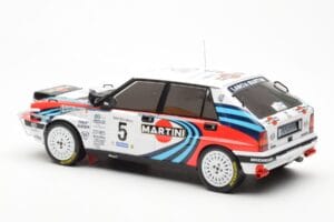 Lancia Delta Integrale 16V #5 J. Kankkunen / J. Piironen Rally Safari 1990 IXO 1:18 18RMC139C Metall — Bild 5 von 6