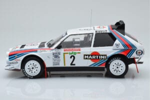 Lancia Delta S4 #2 M. Alen / I. Kivimaki Rally San Remo 1986 IXO 1:18 18RMC130A Metall — Bild 3 von 6