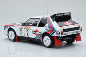 Lancia Delta S4 #2 M. Alen / I. Kivimaki Rally San Remo 1986 IXO 1:18 18RMC130A Metall — Bild 5 von 6