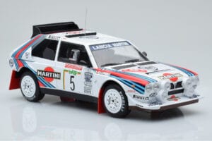 Lancia Delta S4 #5 M. Biasion / T. Siviero Rally San Remo 1986 IXO 1:18 18RMC130B Metall — Bild 4 von 6