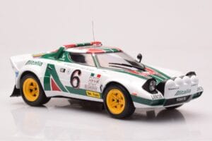 Lancia Stratos HF #6 B. Waldegård / H. Thorszelius Rally Monte Carlo 1976 IXO 1:18 18RMC162B Metall — Bild 4 von 6