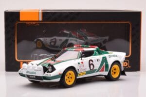 Lancia Stratos HF #6 B. Waldegård / H. Thorszelius Rally Monte Carlo 1976 IXO 1:18 18RMC162B Metall — Bild 6 von 6