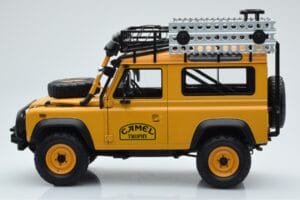 Land Rover Defender 90 Camel Trophy Borneo 1985 Almost Real 1:18 810213 Metall — Bild 4 von 8