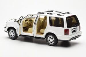 Lincoln Navigator Weiß AUTOart 1:18 72761 Metall — Bild 5 von 8