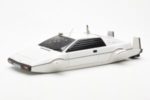 Lotus Esprit Type 79 James Bond The Spy Who Loved Me Submarine Weiß AUTOart 1:18