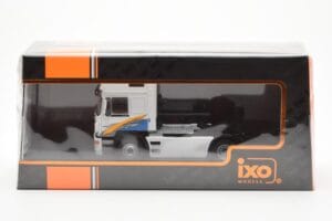 MAN F2000 Weiß IXO 1:43 TR174 Metall — Bild 4 von 4
