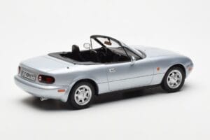 Mazda MX-5 NA Silber Norev 1:18 188023 Metall — Bild 2 von 7