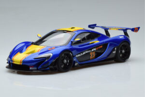 McLaren P1 GTR Blau Mit Gelben Streifen AUTOart 1:18