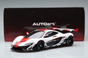 McLaren P1 GTR Hochglanz Weiß Mit Roten Streifen AUTOart 1:18 81541 Komposit — Bild 7 von 7