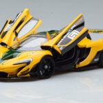 McLaren P1 GTR Gelb Mit Grünen Streifen AUTOart 1:18 - image 2 of 7