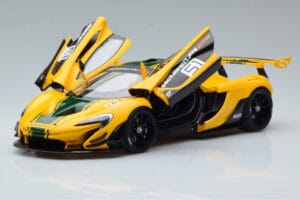 McLaren P1 GTR Gelb Mit Grünen Streifen AUTOart 1:18 81544 Komposit — Bild 2 von 7