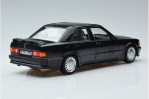 Mercedes 190 E 2.3-16 Cosworth W201 Norev 1:18 183830 Metall — Bild 3 von 7