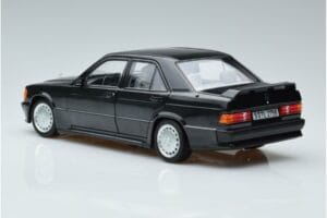 Mercedes 190 E 2.3-16 Cosworth W201 Norev 1:18 183830 Metall — Bild 6 von 7