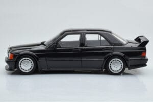 Mercedes 190E W201 2.5-16 Evo I Schwarz Otto 1:18 OT151 Resin — Bild 3 von 6