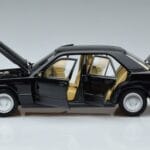Mercedes 190 E W201 Limitierte Auflage Norev 1:18 183823 Metall - image 4 of 10