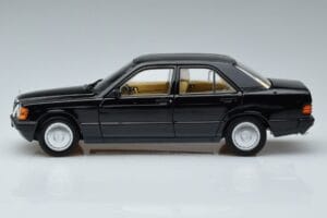 Mercedes 190 E W201 Limitierte Auflage Norev 1:18 183823 Metall — Bild 5 von 10
