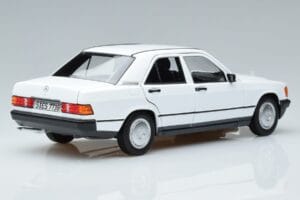 Mercedes 190 E W201 Weiß Norev 1:18 183820 Metall — Bild 3 von 7