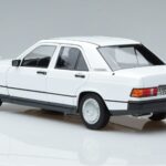 Mercedes 190 E W201 Weiß Norev 1:18 183820 Metall - image 6 of 7