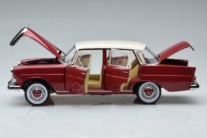 Mercedes 200 W110 Rot Norev 1:18 183706 Metall — Bild 4 von 7