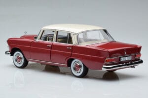 Mercedes 200 W110 Rot Norev 1:18 183706 Metall — Bild 7 von 7