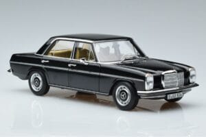 Mercedes 200 W115 Limitierte Auflage Norev 1:18 183775 Metall — Bild 6 von 8