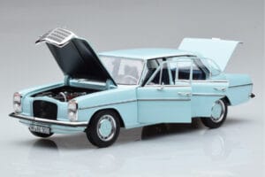 Mercedes 200 W115 Norev 1:18 183777 Metall — Bild 2 von 7