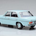 Mercedes 200 W115 Norev 1:18 183777 Metall - image 6 of 7