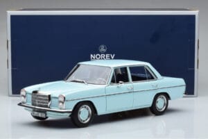 Mercedes 200 W115 Norev 1:18 183777 Metall — Bild 7 von 7