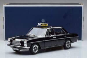Mercedes 200 W115 Taxi Norev 1:18 183776 Metall — Bild 7 von 7