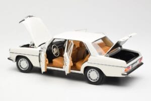 Mercedes 200 W115 Weiß Norev 1:18 183770 Metall — Bild 5 von 8