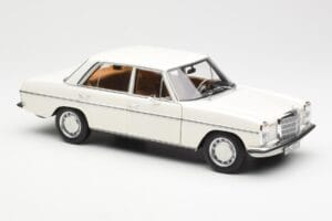 Mercedes 200 W115 Weiß Norev 1:18 183770 Metall — Bild 6 von 8