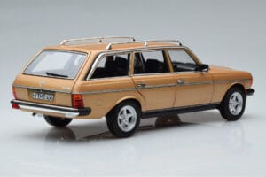 Mercedes 200T S123 AMG Package Beige Norev 1:18 183739 Metall — Bild 3 von 9