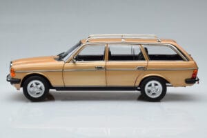 Mercedes 200T S123 AMG Package Beige Norev 1:18 183739 Metall — Bild 5 von 9
