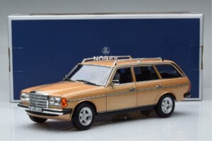Mercedes 200T S123 AMG Package Beige Norev 1:18 183739 Metall — Bild 9 von 9