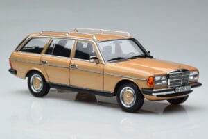 Mercedes 200T S123 Beige Norev 1:18 183738 Metall — Bild 6 von 9