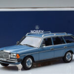 Mercedes 200T S123 Blau Norev 1:18 - image 7 of 7