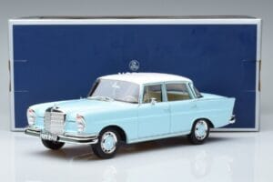 Mercedes 220 S W111 Blau Norev 1:18 183920 Metall — Bild 7 von 7