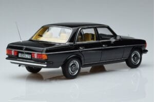 Mercedes 230E W123 Limitierte Auflage Norev 1:18 183711 Metall — Bild 3 von 8