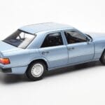 Mercedes 230E W124 Hellblau Metallic Norev 1:18 - image 3 of 8