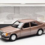 Mercedes 230E W124 Rosewood Metallic Händler Edition Norev 1:18 - image 8 of 8
