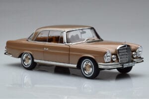 Mercedes 250 SE Coupe W111 Gold Metallic Norev 1:18 183759 Metall — Bild 5 von 7