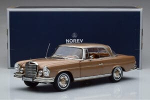 Mercedes 250 SE Coupe W111 Gold Metallic Norev 1:18 183759 Metall — Bild 7 von 7