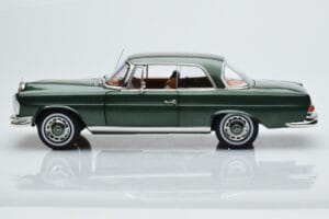 Mercedes 250 SE Coupe W111 Grün Metallic Limitierte Auflage Norev 1:18 183764 Metall — Bild 4 von 7