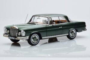 Mercedes 250 SE Coupe W111 Grün Metallic Limitierte Auflage Norev 1:18 183764 Metall